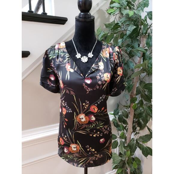 DR 2 Top Blouse Women's Size Large Black Floral Polyester Short Sleeve V-Neck - Picture 1 of 13